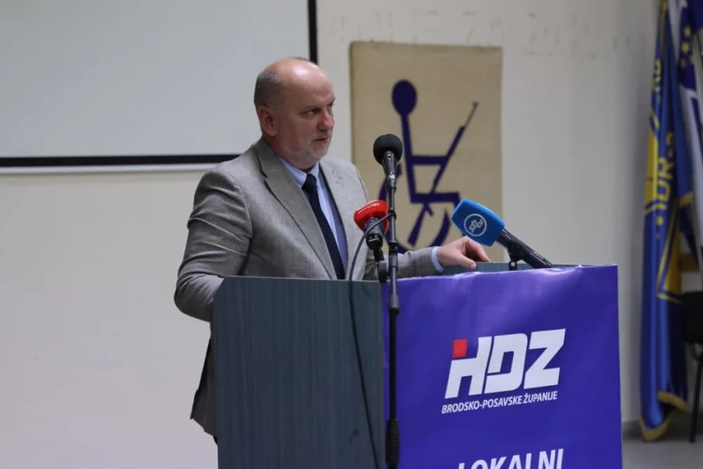 Predizborni skup HDZ-a BiH u Sl. Brodu: „Lokalni izbori su oni na kojima se odlučuje kako će se izgledati zajednica u kojoj živite“