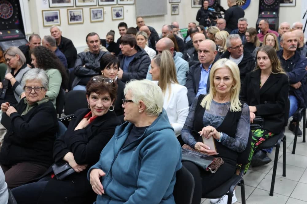 Predizborni skup HDZ-a BiH u Sl. Brodu: „Lokalni izbori su oni na kojima se odlučuje kako će se izgledati zajednica u kojoj živite“