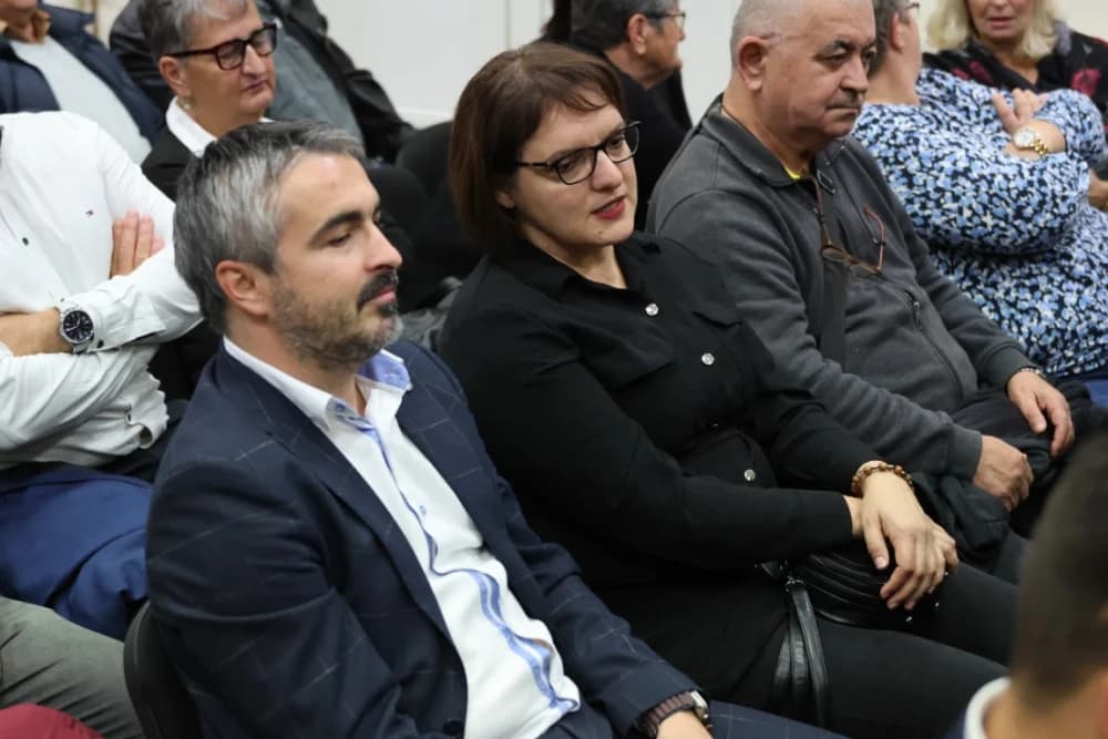 Predizborni skup HDZ-a BiH u Sl. Brodu: „Lokalni izbori su oni na kojima se odlučuje kako će se izgledati zajednica u kojoj živite“