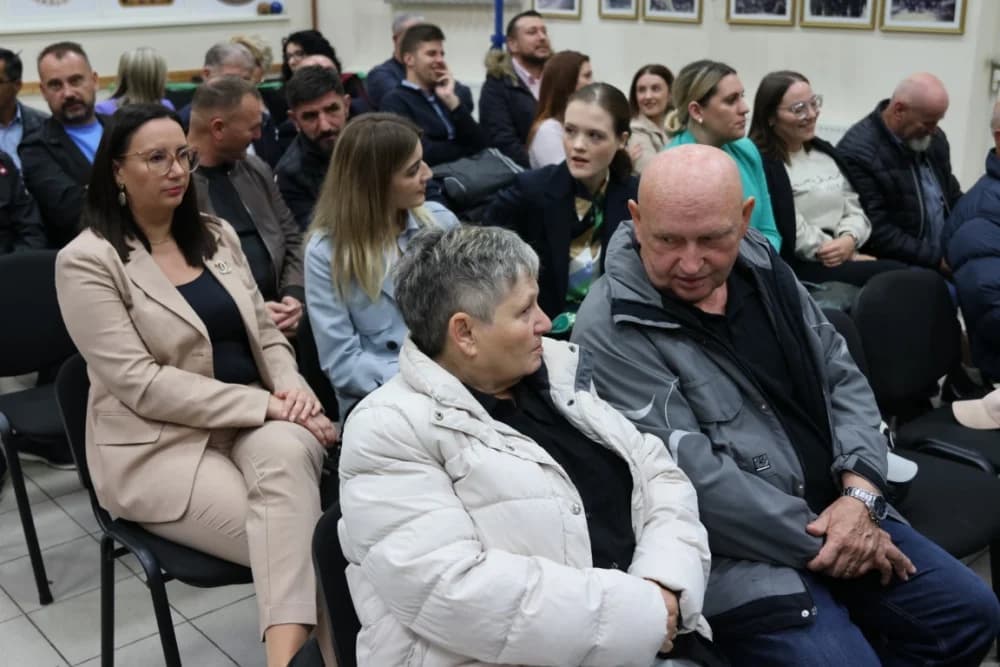 Predizborni skup HDZ-a BiH u Sl. Brodu: „Lokalni izbori su oni na kojima se odlučuje kako će se izgledati zajednica u kojoj živite“