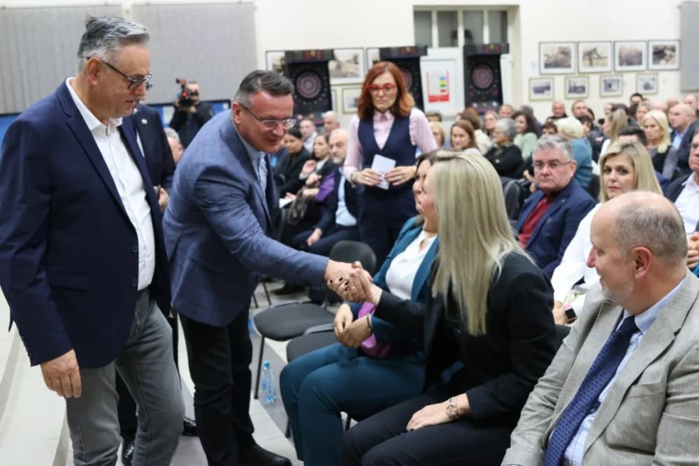 Predizborni skup HDZ-a BiH u Sl. Brodu: „Lokalni izbori su oni na kojima se odlučuje kako će se izgledati zajednica u kojoj živite“