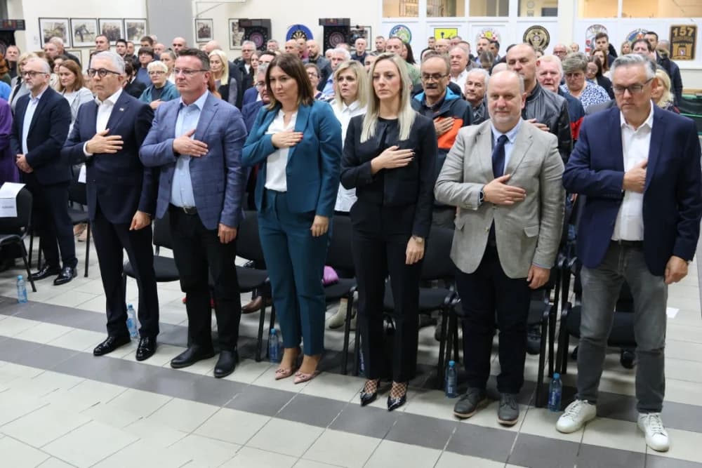 Predizborni skup HDZ-a BiH u Sl. Brodu: „Lokalni izbori su oni na kojima se odlučuje kako će se izgledati zajednica u kojoj živite“