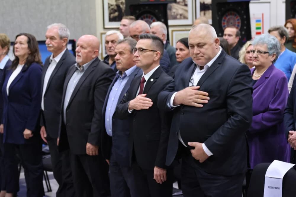 Predizborni skup HDZ-a BiH u Sl. Brodu: „Lokalni izbori su oni na kojima se odlučuje kako će se izgledati zajednica u kojoj živite“