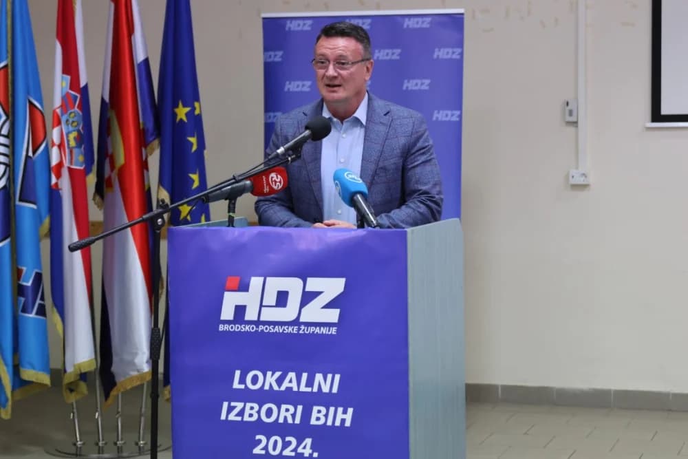 Predizborni skup HDZ-a BiH u Sl. Brodu: „Lokalni izbori su oni na kojima se odlučuje kako će se izgledati zajednica u kojoj živite“