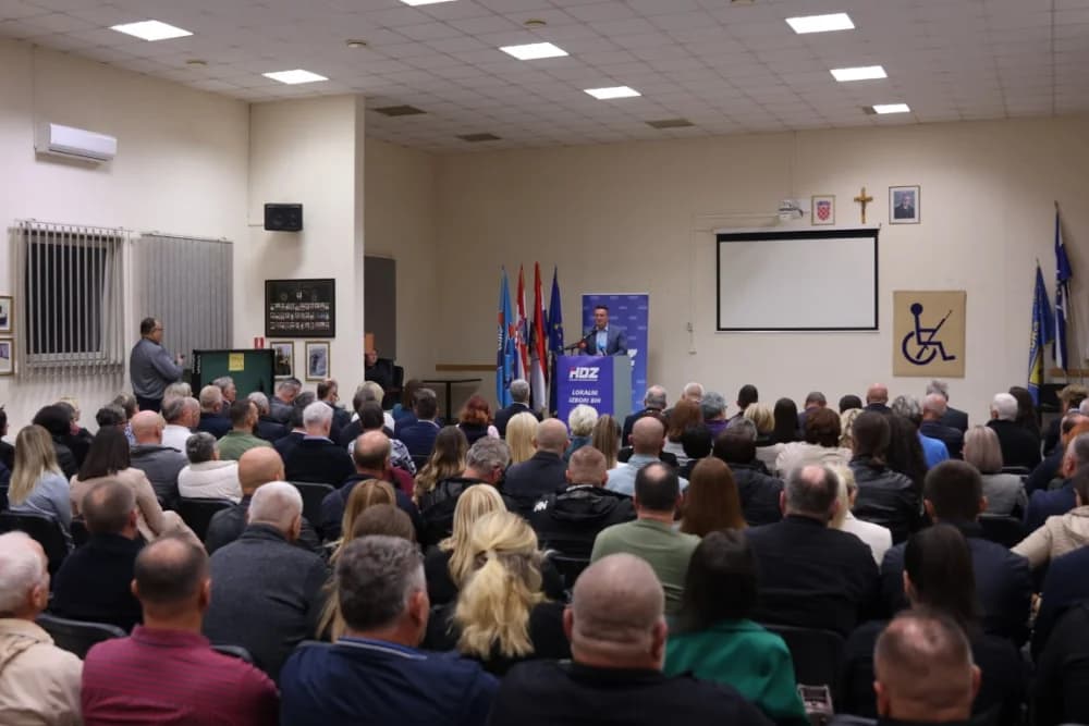 Predizborni skup HDZ-a BiH u Sl. Brodu: „Lokalni izbori su oni na kojima se odlučuje kako će se izgledati zajednica u kojoj živite“