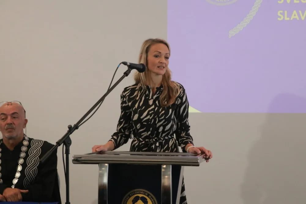 Slavonsko-brodsko Sveučilište kao najmlađe u Hrvatskoj bilježi zavidna dostignuća: „U tekućoj akademskoj godini studira oko dvije tisuće studenata na svim razinama sveučilišnih i stručnih studija“