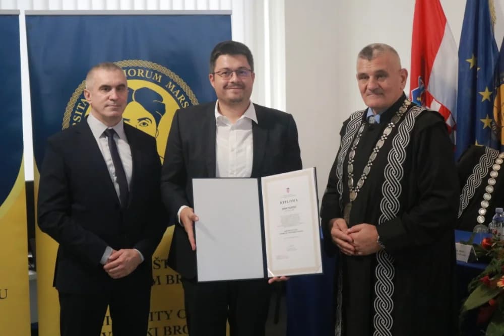 Slavonsko-brodsko Sveučilište kao najmlađe u Hrvatskoj bilježi zavidna dostignuća: „U tekućoj akademskoj godini studira oko dvije tisuće studenata na svim razinama sveučilišnih i stručnih studija“