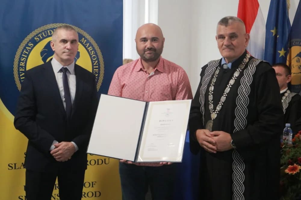 Slavonsko-brodsko Sveučilište kao najmlađe u Hrvatskoj bilježi zavidna dostignuća: „U tekućoj akademskoj godini studira oko dvije tisuće studenata na svim razinama sveučilišnih i stručnih studija“