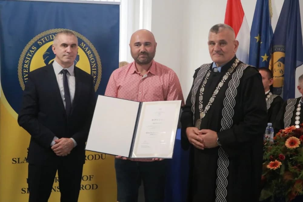 Slavonsko-brodsko Sveučilište kao najmlađe u Hrvatskoj bilježi zavidna dostignuća: „U tekućoj akademskoj godini studira oko dvije tisuće studenata na svim razinama sveučilišnih i stručnih studija“
