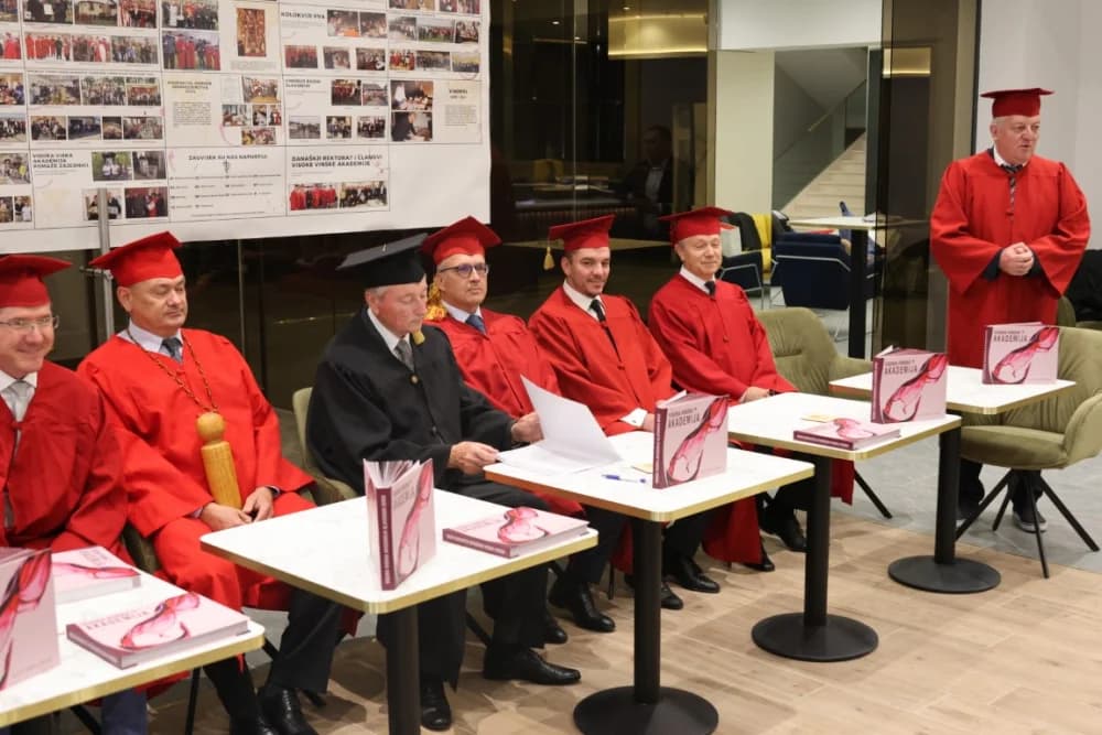 Predstavljena monografija ʼVisoka vinska akademija Slavonski Brodʼ