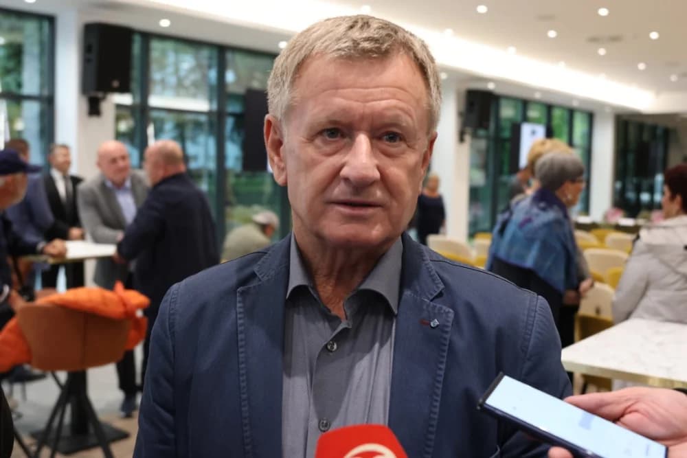 Predstavljena monografija ʼVisoka vinska akademija Slavonski Brodʼ