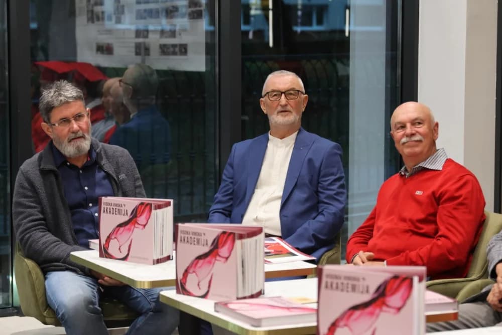 Predstavljena monografija ʼVisoka vinska akademija Slavonski Brodʼ