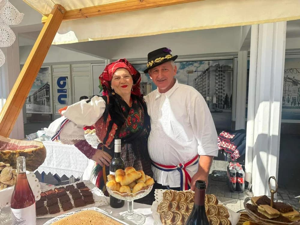 Održan prvi Pogača fest u Slavonskom Brodu