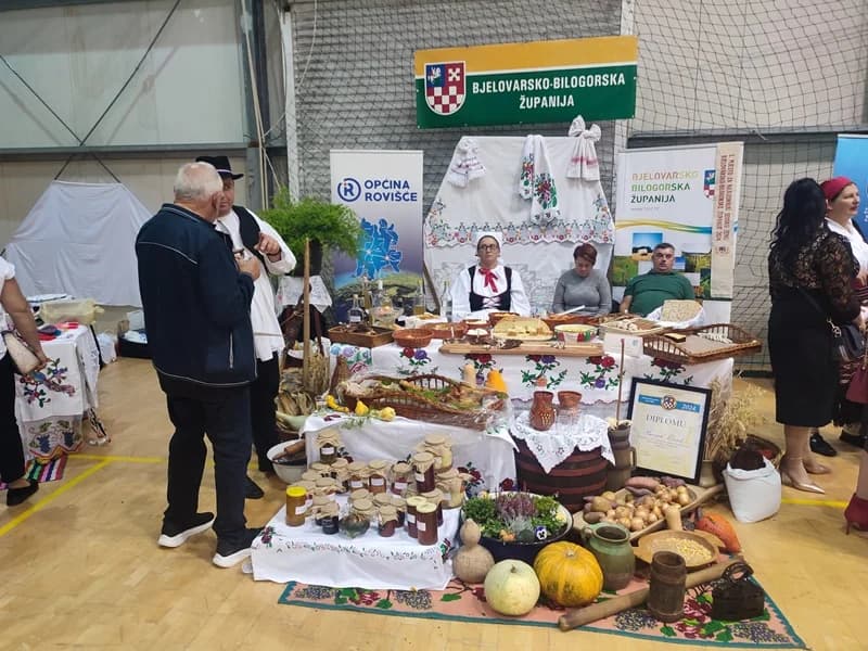 ALEKSANDRA BERIĆ, NAJUZORNIJA HRVATSKA SEOSKA ŽENA 2024. : ʼ Osjećam veliku odgovornost i iznimnu čast što sam odabrana da čuvam tradicijuʼ