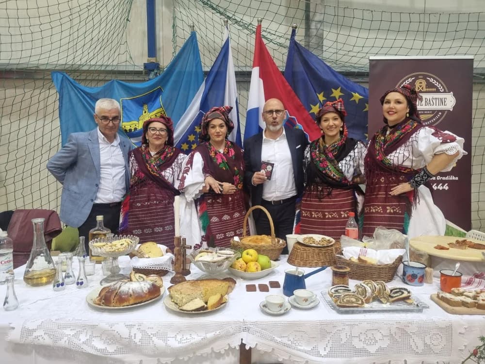ALEKSANDRA BERIĆ, NAJUZORNIJA HRVATSKA SEOSKA ŽENA 2024. : ʼ Osjećam veliku odgovornost i iznimnu čast što sam odabrana da čuvam tradicijuʼ