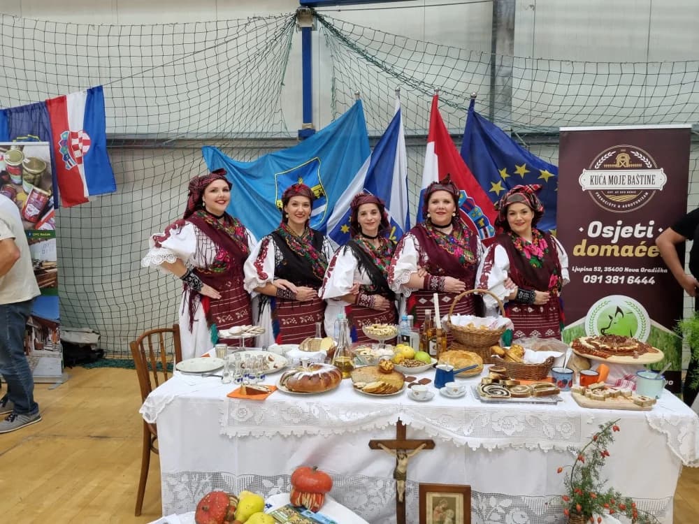 ALEKSANDRA BERIĆ, NAJUZORNIJA HRVATSKA SEOSKA ŽENA 2024. : ʼ Osjećam veliku odgovornost i iznimnu čast što sam odabrana da čuvam tradicijuʼ
