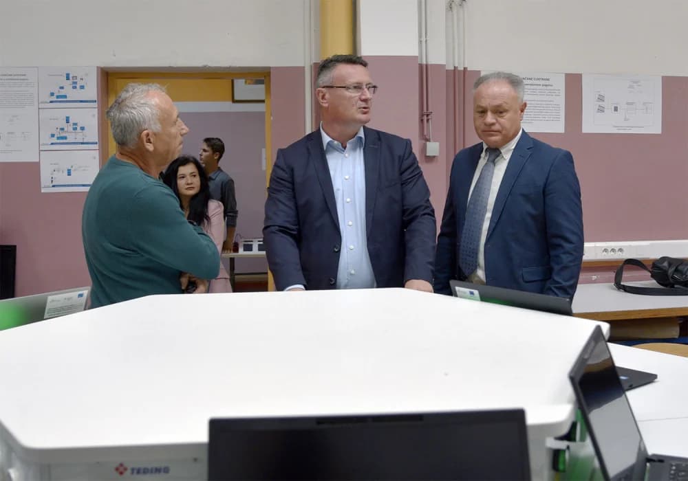 Predstavljene brojne inovacije, moderni energetski sustavi i alati za nastavu na Danu otvorenih vrata europskih projekata u Industrijsko-obrtničkoj školi