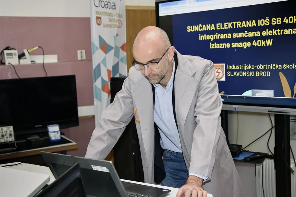 Predstavljene brojne inovacije, moderni energetski sustavi i alati za nastavu na Danu otvorenih vrata europskih projekata u Industrijsko-obrtničkoj školi
