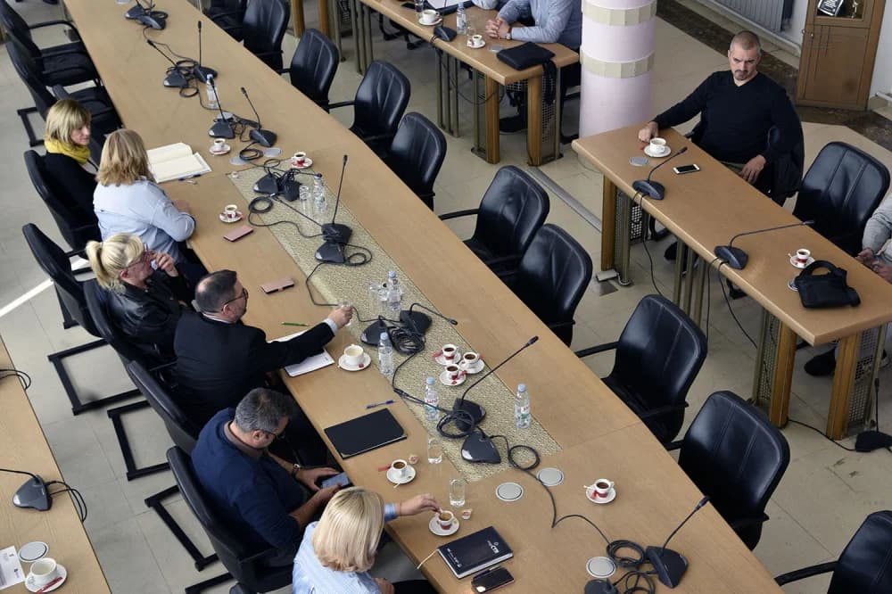 Održana edukacija za obveznike Brodsko-posavske županije u pitanjima sukoba interesa i popunjavanju imovinskih kartica