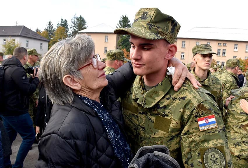 Prisegnuo 43. naraštaj ročnika na dragovoljnom osposobljavanju u požeškoj vojarni 123. brigade