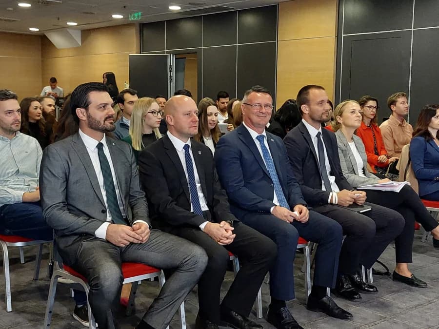 ŽUPAN MARUŠIĆ NA SASTANKU MREŽE EUROPE DIRECT: Mlade treba poticati ka uključivanju u društveno političke proceseʼ