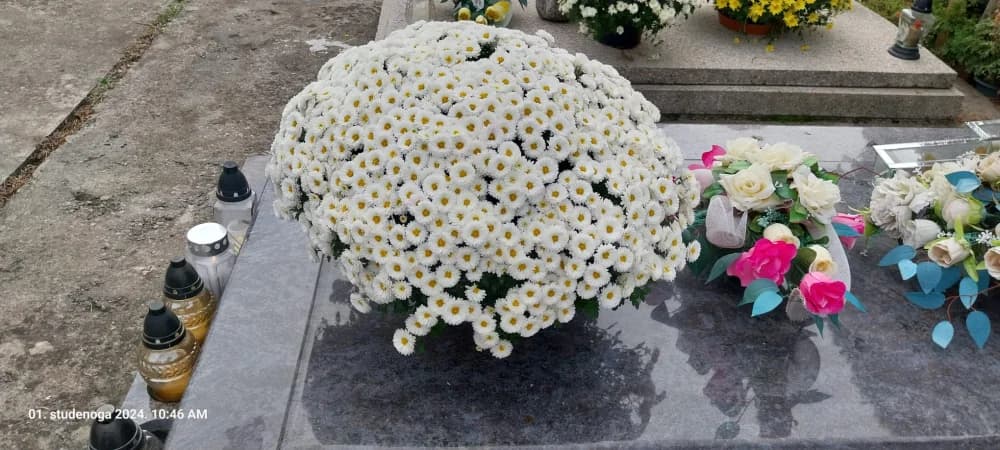 STOTINE BROĐANA NA GROBLJU: Dostojno obilježen blagdan Svih svetih
