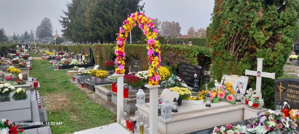 STOTINE BROĐANA NA GROBLJU: Dostojno obilježen blagdan Svih svetih