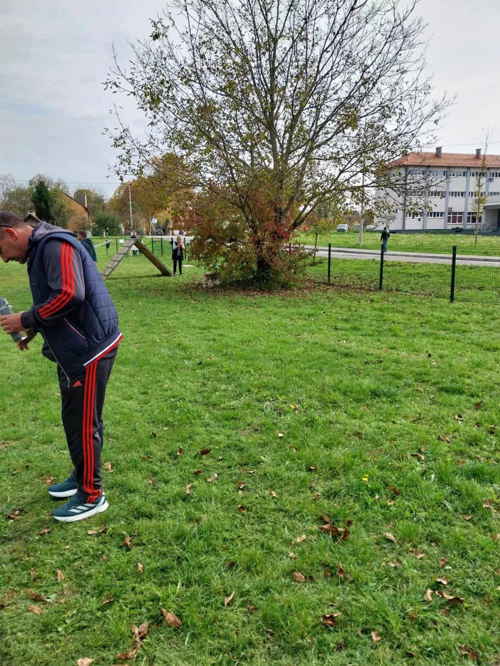 ZANIMLJIVO DRUŽENJE NA PLAVOM POLJU: Okupili su se svi Biglovi Sl. Broda