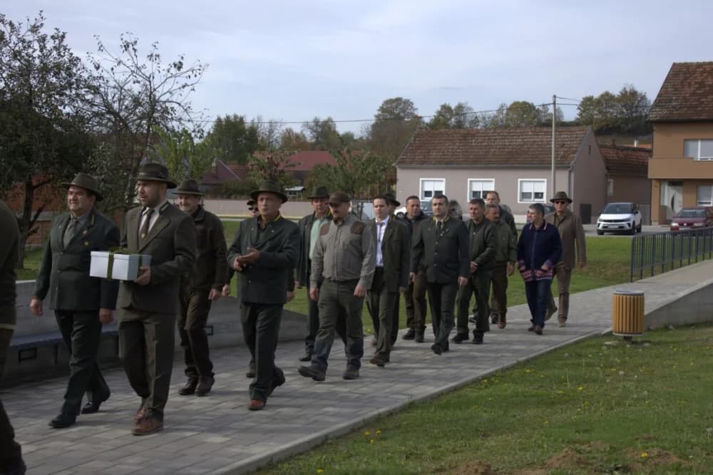 Lovci četiri lovozakupnika oko Starog Petrovog Sela zajedno slavili svog zaštitnika