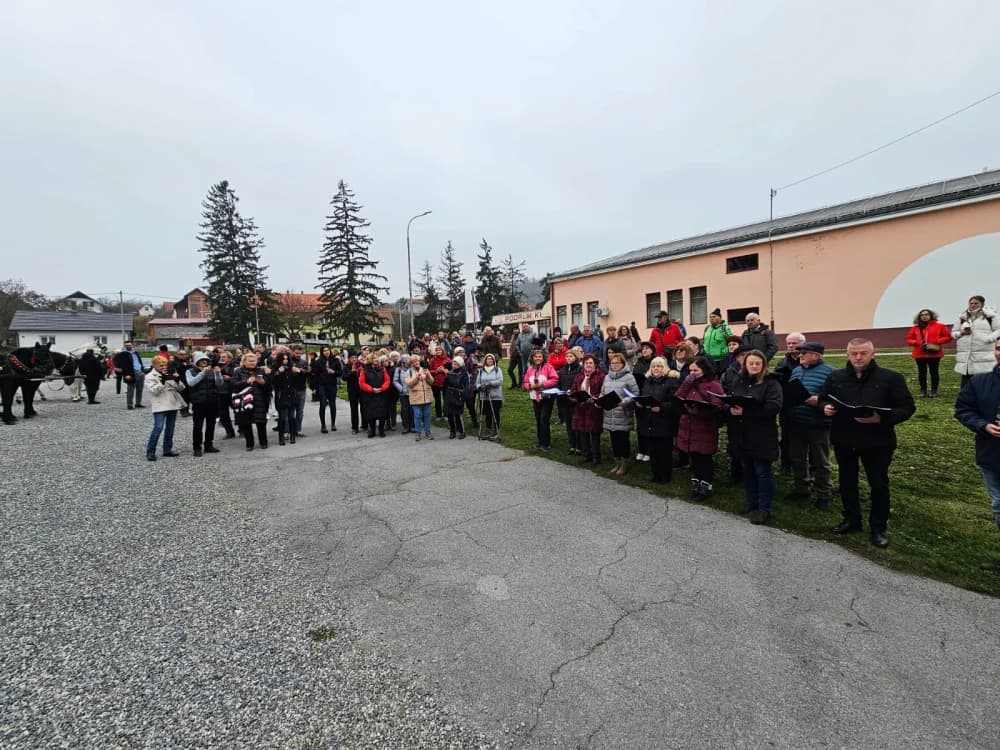 Nikad veći broj planinara, izlagača i posjetitelja na ovogodišnjem Martinje u Kutjevu koje će mnogima u dubokom sjećanju