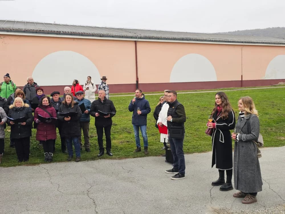 Nikad veći broj planinara, izlagača i posjetitelja na ovogodišnjem Martinje u Kutjevu koje će mnogima u dubokom sjećanju