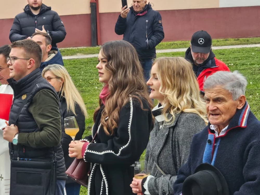 Nikad veći broj planinara, izlagača i posjetitelja na ovogodišnjem Martinje u Kutjevu koje će mnogima u dubokom sjećanju