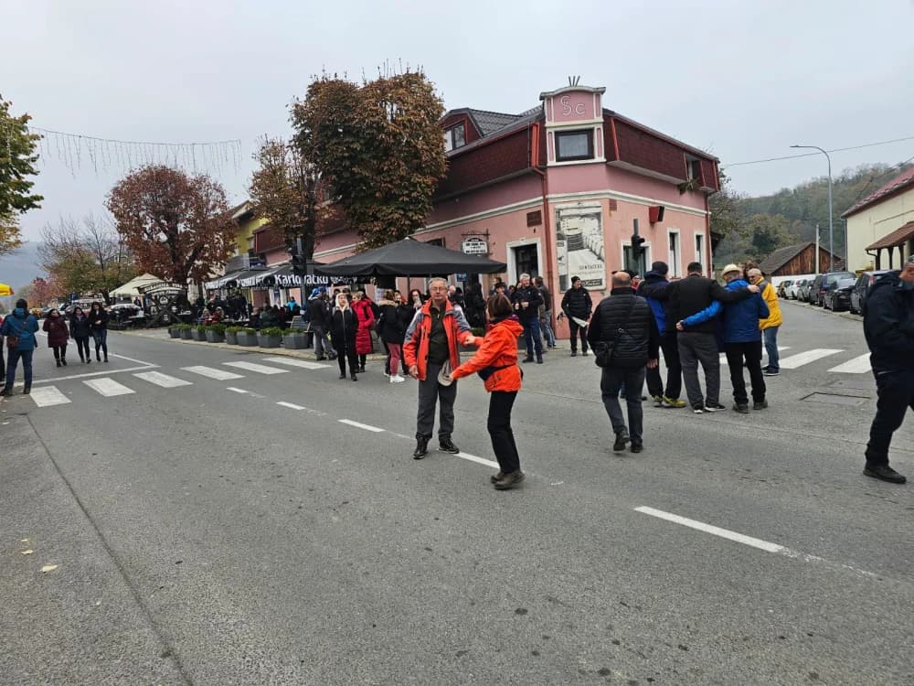 Nikad veći broj planinara, izlagača i posjetitelja na ovogodišnjem Martinje u Kutjevu koje će mnogima u dubokom sjećanju