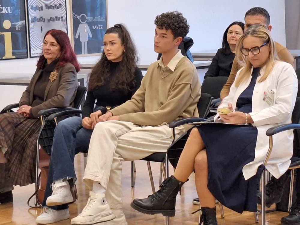 ʼTi držiš kormilo, okreni prema slobodi!ʼ moto je ovogodišnjeg Mjeseca borbe protiv ovisnosti
