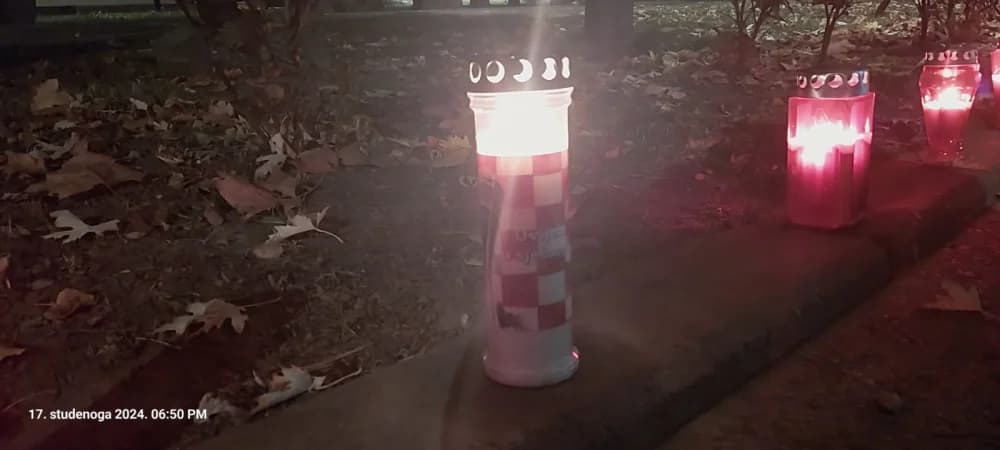 STOTINE LAMPIONA: Sl. Brod se prisjeća Vukovara i Škabrnje