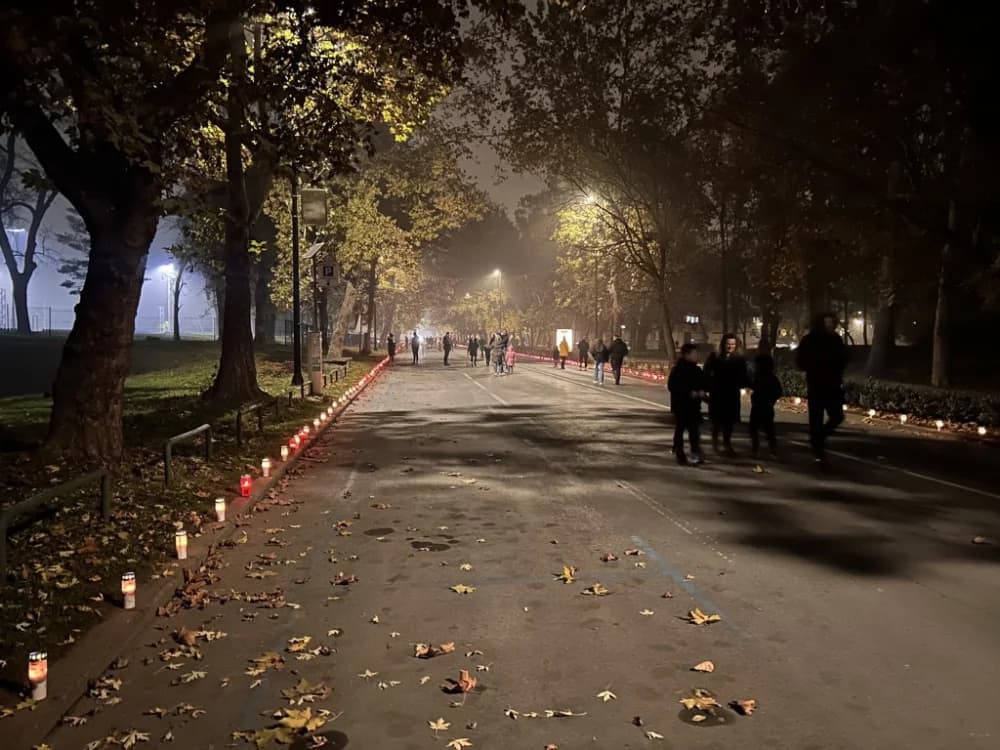 Slavonski Brod svijetli za Vukovar i Škabrnju