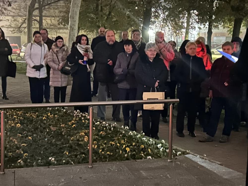Slavonski Brod svijetli za Vukovar i Škabrnju