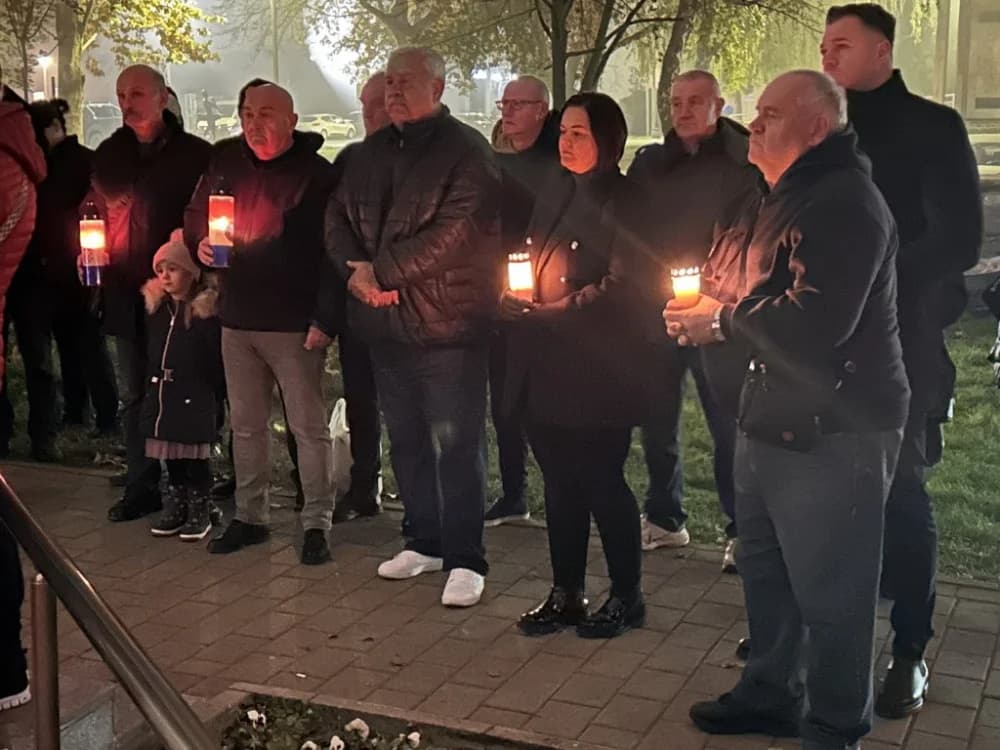 Slavonski Brod svijetli za Vukovar i Škabrnju