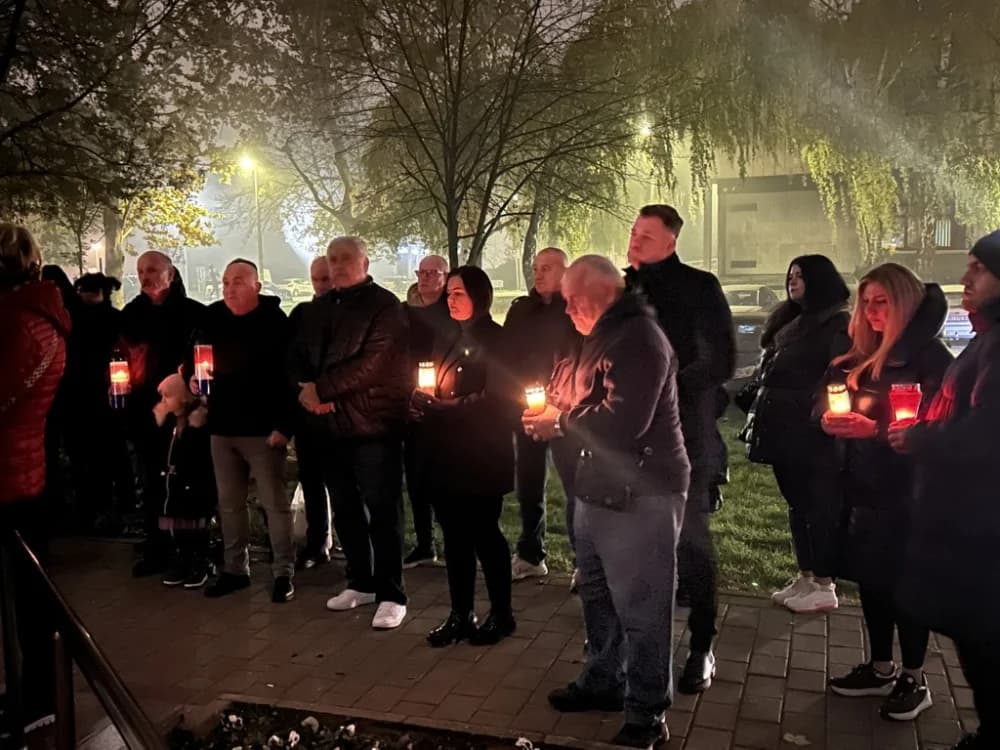 Slavonski Brod svijetli za Vukovar i Škabrnju