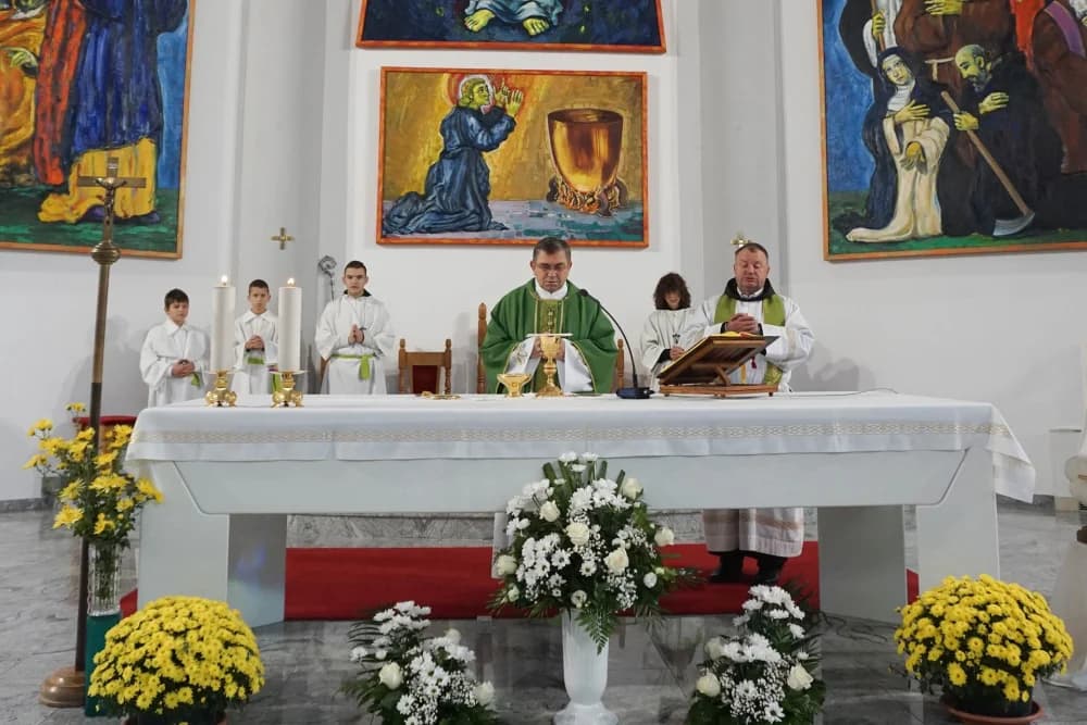 Krštenje petog djeteta roditelja Džanija-Damer u Okučanima