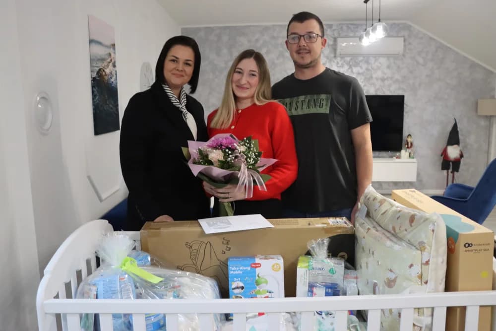 Bogati paketi opreme za bebe pristigli u još 5 obitelji