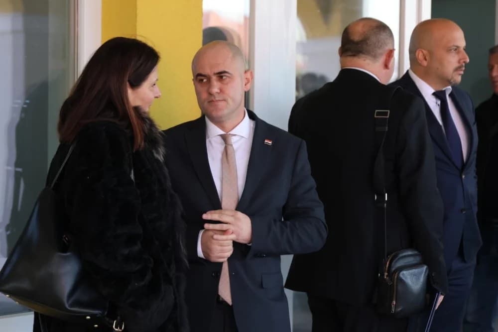 SLAVONSKI ŠAMAC: Premijer Plenković s ministrima i drugim dužnosnicima održao sjednicu Savjeta za Slavoniju, Baranju i Srijem