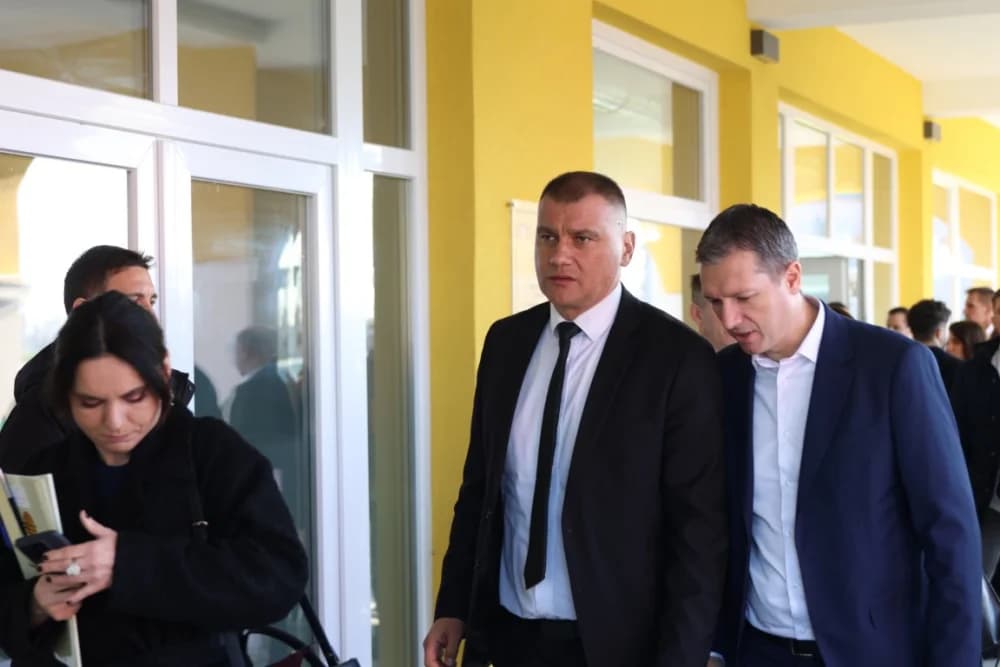 SLAVONSKI ŠAMAC: Premijer Plenković s ministrima i drugim dužnosnicima održao sjednicu Savjeta za Slavoniju, Baranju i Srijem