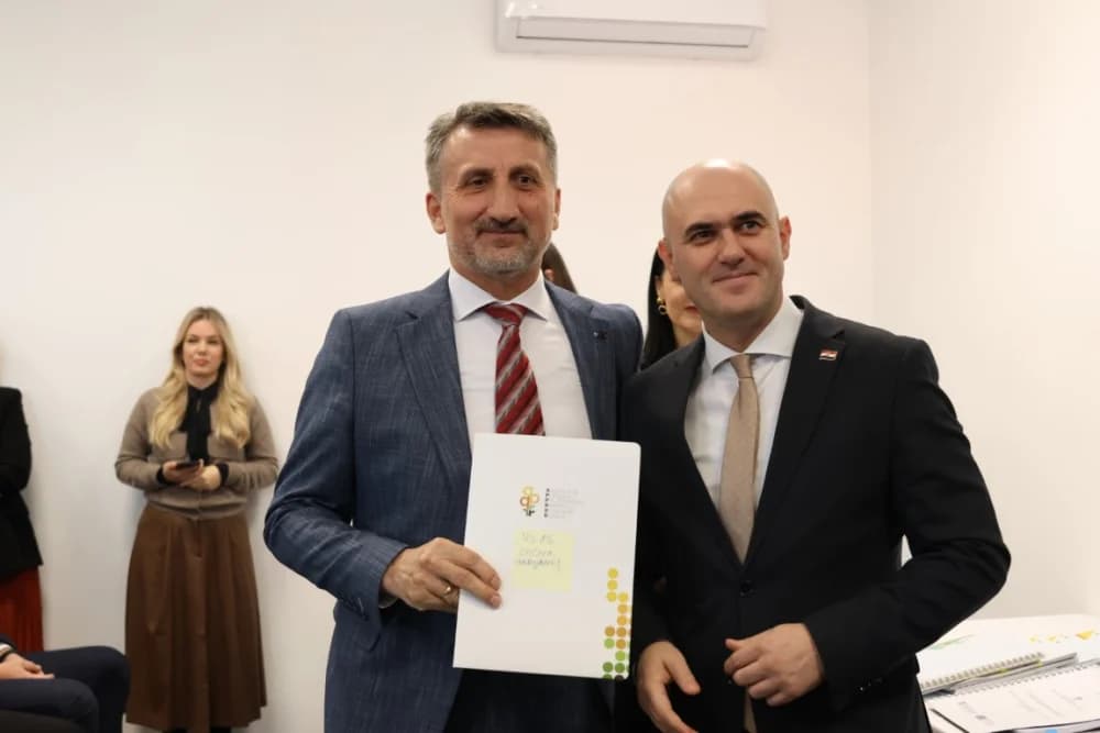 SLAVONSKI ŠAMAC: Premijer Plenković s ministrima i drugim dužnosnicima održao sjednicu Savjeta za Slavoniju, Baranju i Srijem