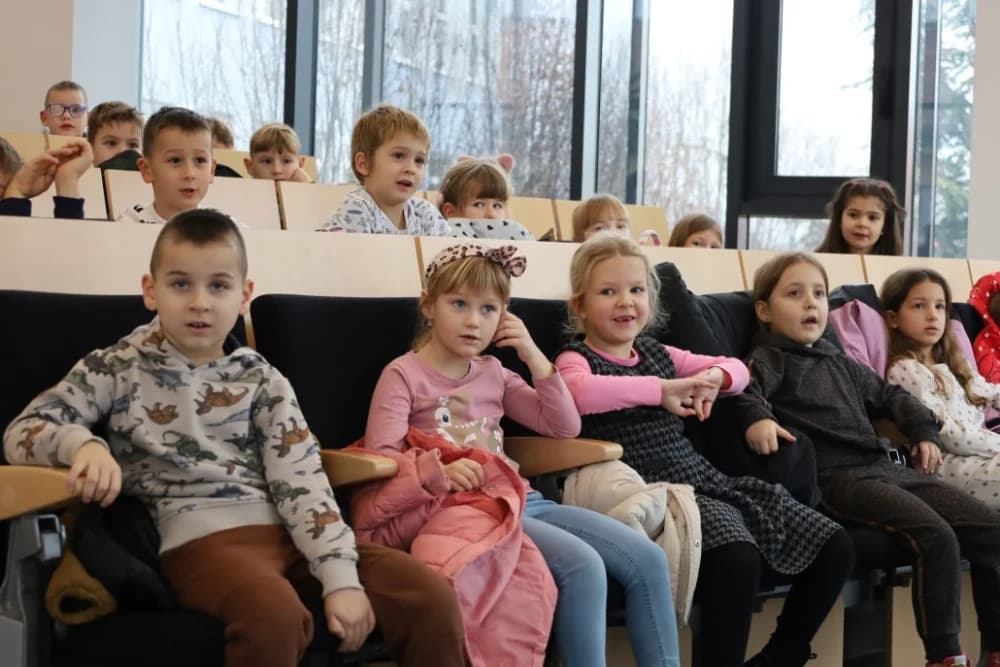 Gradonačelnik Nove Gradiške ugostio mališane iz dječjih vrtića Radost i Maslačak