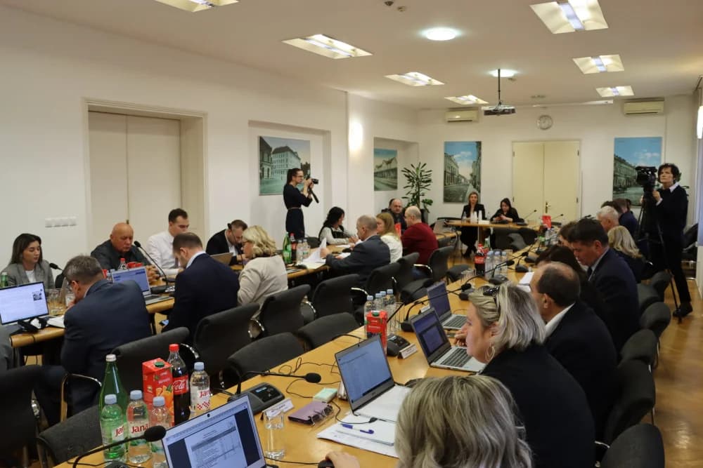 Održana 20. sjednici Gradskog vijeća: Usvojen proračun Grada Slavonskog Broda za 2025. godinu vrijedan 119.980.000,00