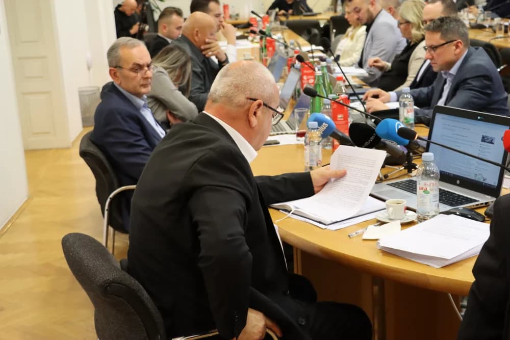 Održana 20. sjednici Gradskog vijeća: Usvojen proračun Grada Slavonskog Broda za 2025. godinu vrijedan 119.980.000,00