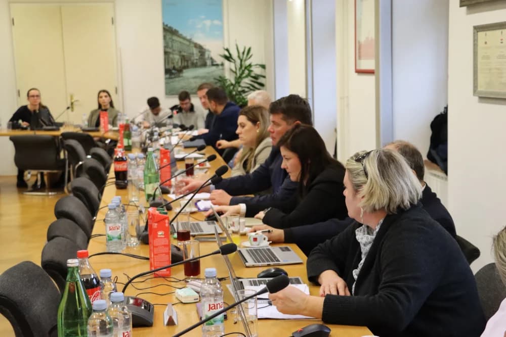 Održana 20. sjednici Gradskog vijeća: Usvojen proračun Grada Slavonskog Broda za 2025. godinu vrijedan 119.980.000,00