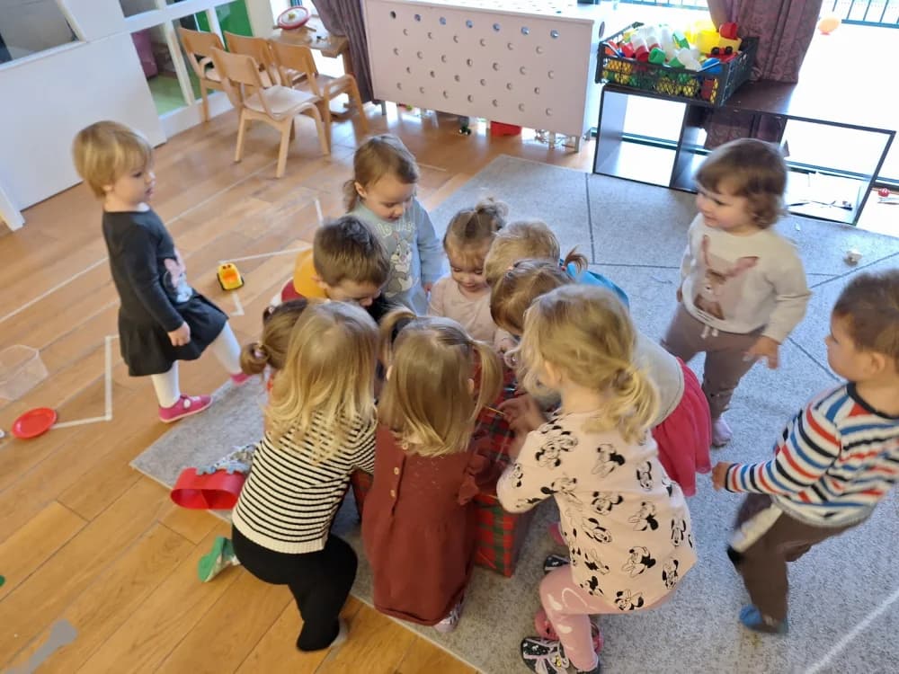 Darovi Svetoga Nikole stigli u Kuću sretnih ciglica, dječje vrtiće te pedijatriju brodske bolnice