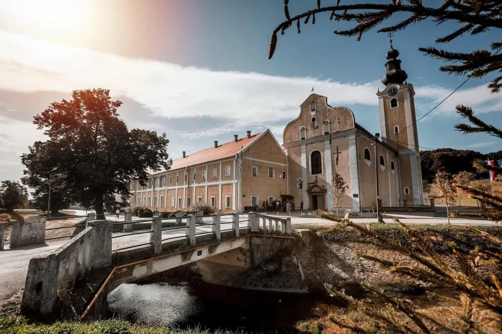 Nova Gradiška i Cernik: čarobni prosinac na slavonski način, manje od dva sata od Zagreba